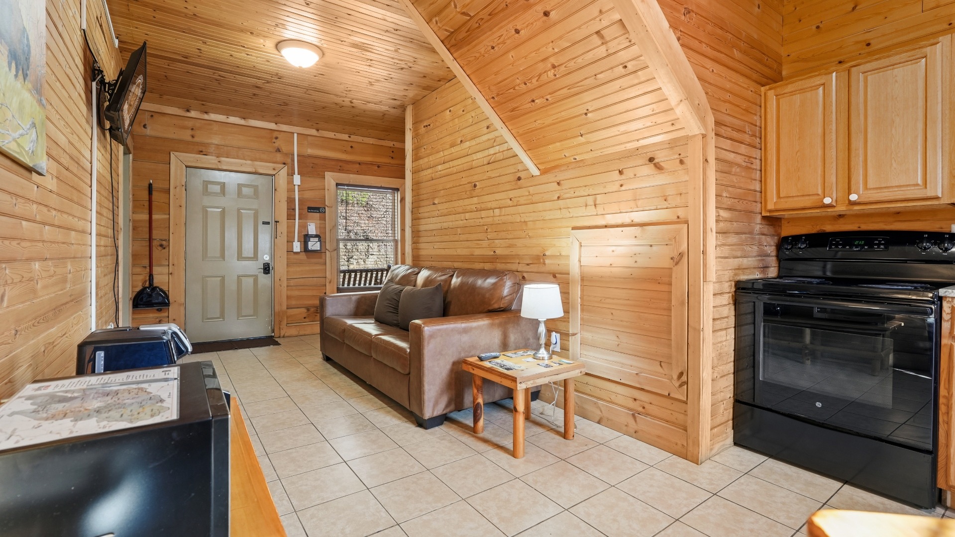 Living area with kitchenette