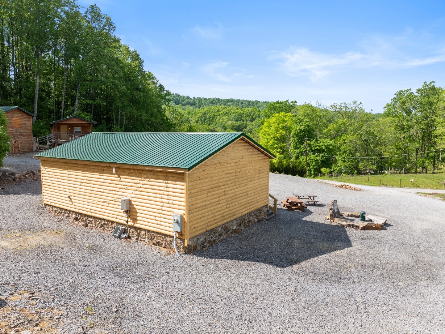 Papa's Shine Shack side view