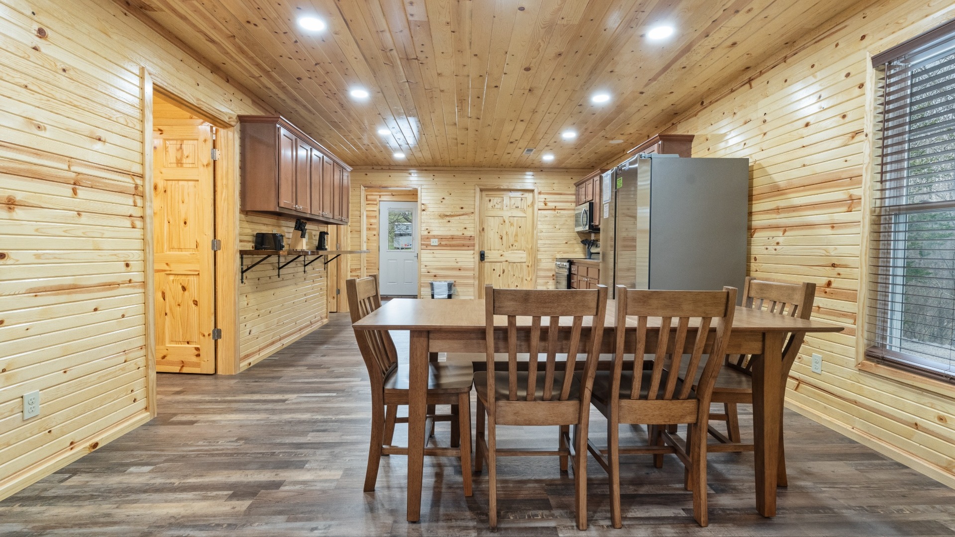 RockHill cabin interior at Buffalo Trail Resort
