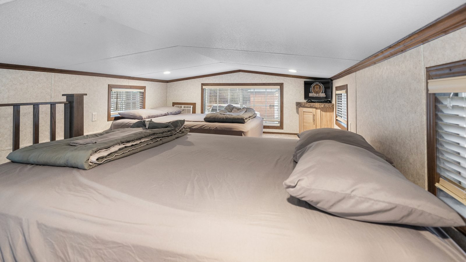 Queen bedroom